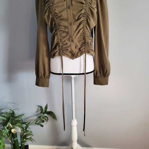 milk + honey Olive Green Button Down Drawstring Top L - Picture 3 of 8